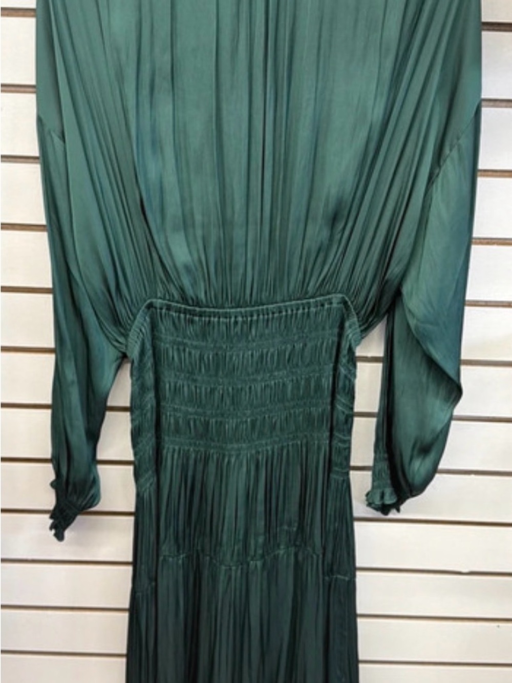 Maje Paris Green Pleated Midi Dress NWT Size 42 Large - Picture 3 of 3